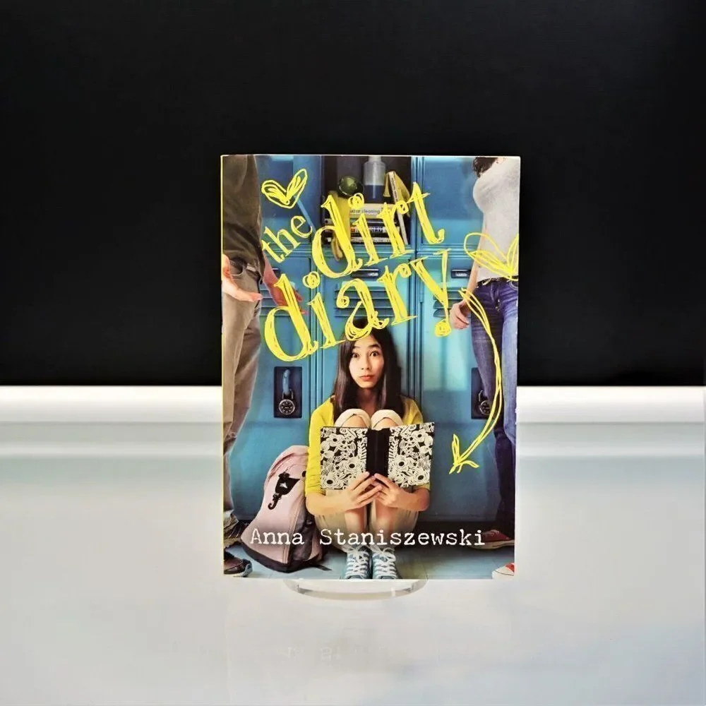 The Dirt Diary by Anna Staniszewski 2014 Scholastic Edition Paperback Juvenile